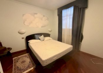 Camera da letto - Quadrilocale Costa San Sebastiano, 14, Biella - foto 8