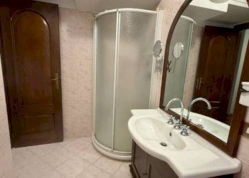 Bagno - Quadrilocale Costa San Sebastiano, 14, Biella - foto 11