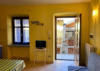 Cucina - Bilocale via Maestra, 50, Bobbio Pellice - foto 4