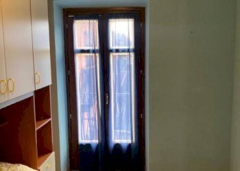 Camera da letto - Bilocale via Maestra, 50, Bobbio Pellice - foto 12