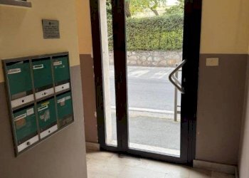 Interno palazzo - Two-room apartment via Legnano 25, Sanremo - photo 23
