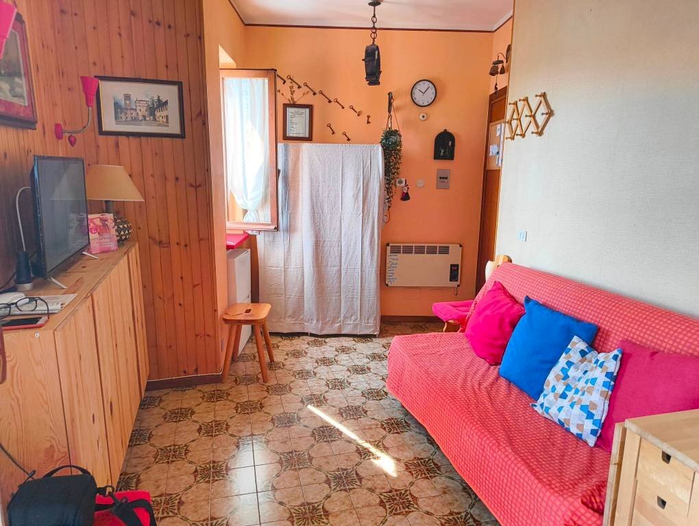 Soggiorno - Appartamento viale Pianfei, 48, Roburent - foto 3