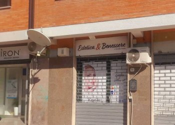 Facciata - Shop via degli Elci, Rieti - photo 1