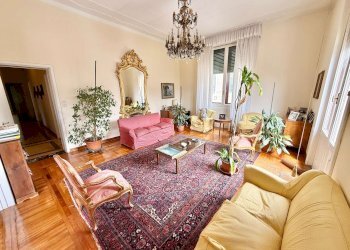appartamento con balconi in vendita genova centro  - Appartamento piazza della Vittoria, Genova (zona Foce) - foto 2