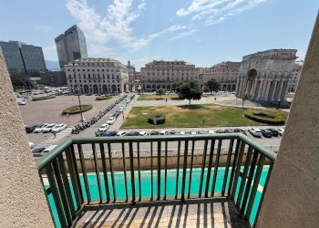 appartamento con balconi in vendita genova centro  - Appartamento piazza della Vittoria, Genova (zona Foce) - foto 4