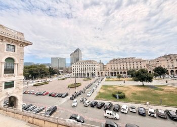 appartamento con balconi in vendita genova centro  - Appartamento piazza della Vittoria, Genova (zona Foce) - foto 9