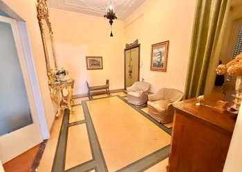 appartamento con balconi in vendita genova centro  - Appartamento piazza della Vittoria, Genova (zona Foce) - foto 11