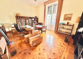 appartamento con balconi in vendita genova centro  - Appartamento piazza della Vittoria, Genova (zona Foce) - foto 12