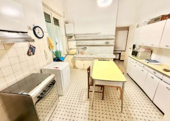 appartamento con balconi in vendita genova centro  - Appartamento piazza della Vittoria, Genova (zona Foce) - foto 15