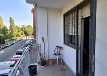 Balcone - Three-room apartment via Feltre, Milano (neighborhood Lambrate) - photo 22
