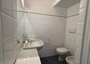 Bagno - Appartamento piazza Raffaele Rossetti, 5, Genova (zona Foce) - foto 12