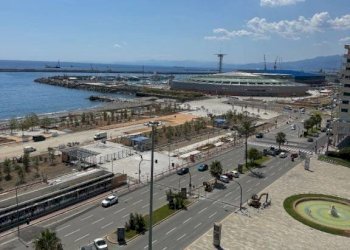 Vista - Appartamento piazza Raffaele Rossetti, 5, Genova (zona Foce) - foto 15
