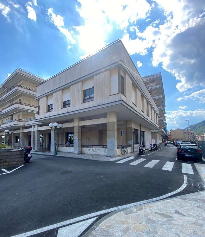 Viste - Ufficio piazza Vittorio Leonardi, Chiavari - foto 1