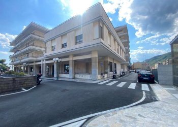 Viste - Office piazza Vittorio Leonardi, Chiavari - photo 2