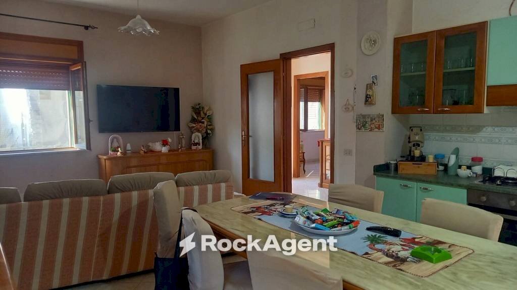 Cucina - Three-room apartment via Masseria Spagnuolo, 11, Sarno - photo 2
