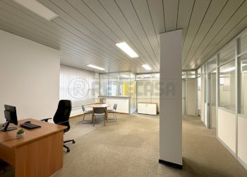Gemini_Generated_Image_3mfaui3mfaui3mfa.png - Office Via Tagliamento, Vicenza - photo 2