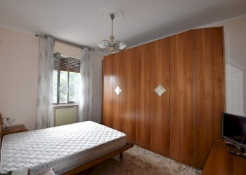 Camera da letto - Quadrilocale Via Luigi Galvani 5, San Giovanni in Persiceto - foto 9