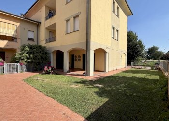 Facciata - Bilocale via Costruttori di pace 3, Galliera - foto 3