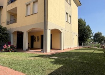 Facciata - Bilocale via Costruttori di pace 3, Galliera - foto 4