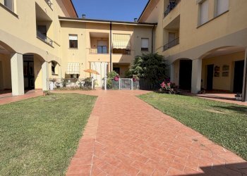 Facciata - Bilocale via Costruttori di pace 3, Galliera - foto 5