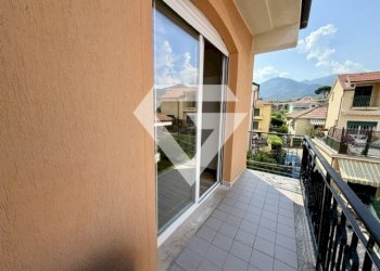 6 - Two-room apartment Loano - photo 6