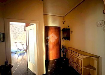 Trilocale Salita Brasile, Genova (zona Bolzaneto) - foto 2