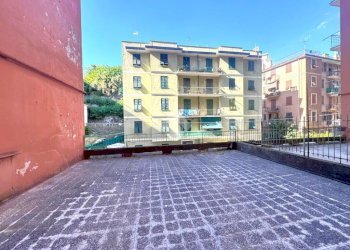 Trilocale Salita Brasile, Genova (zona Bolzaneto) - foto 11