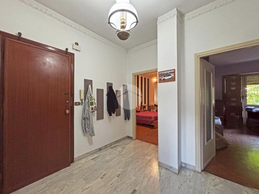 Three-room apartment Viale Piazza D'Armi, Pinerolo - photo 2