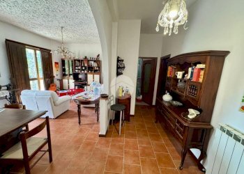 Independent house Via Nino Bixio, Carro - photo 11