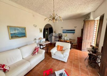 Independent house Via Nino Bixio, Carro - photo 12
