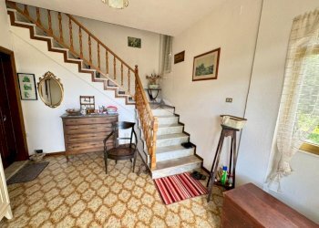 Independent house Via Nino Bixio, Carro - photo 21