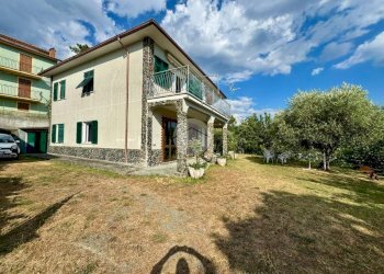 Independent house Via Nino Bixio, Carro - photo 34