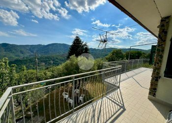 Independent house Via Nino Bixio, Carro - photo 36