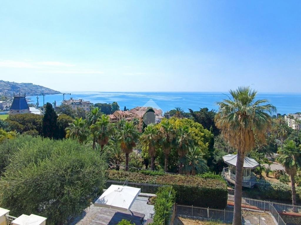 Trilocale Str. Privata Peiranze, Sanremo - foto 1
