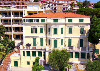 Trilocale Str. Privata Peiranze, Sanremo - foto 3