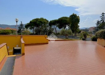 Box Via Amilcare Ponchielli, Loano - foto 23