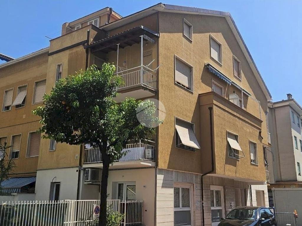 Three-room apartment Via Dei Garofani, Diano Marina - photo 3