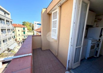 Three-room apartment Via Dei Garofani, Diano Marina - photo 4