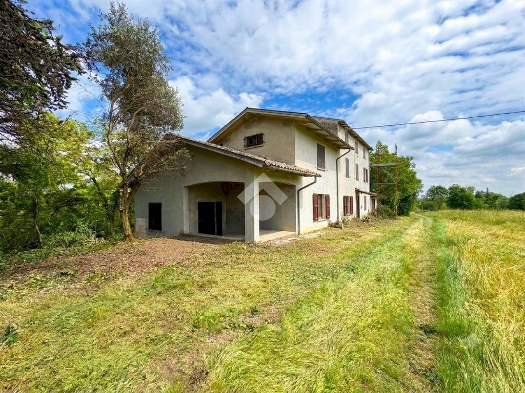 Villa Via Carcarecchio, Traversetolo - foto 1