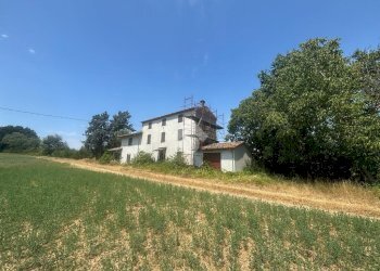 Villa Via Carcarecchio, Traversetolo - foto 4