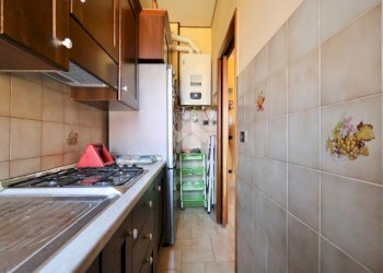 Three-room apartment Via Cassala, Reggio nell'Emilia - photo 9