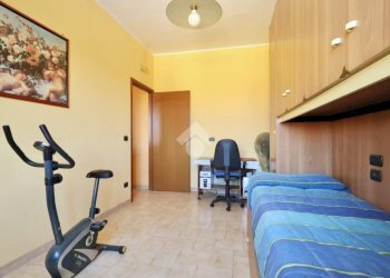 Three-room apartment Via Cassala, Reggio nell'Emilia - photo 13