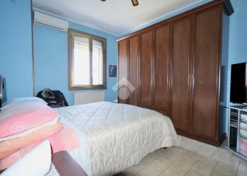 Three-room apartment Via Cassala, Reggio nell'Emilia - photo 16
