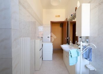 Three-room apartment Via Cassala, Reggio nell'Emilia - photo 26