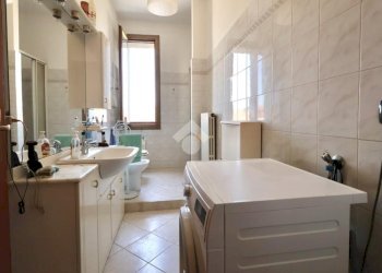 Three-room apartment Via Cassala, Reggio nell'Emilia - photo 28
