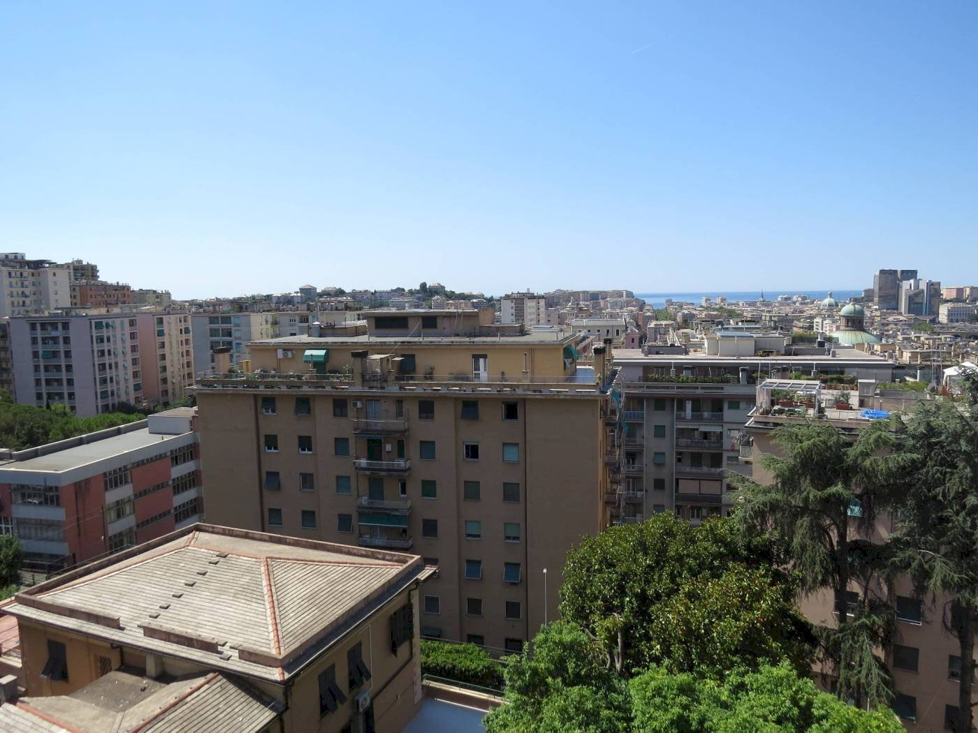 Quadrilocale Via Giovanni Amarena, 19, Genova (zona San Fruttuoso) - foto 1