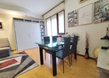 Salone - Three-room apartment via Montrasi, Bollate - photo 3
