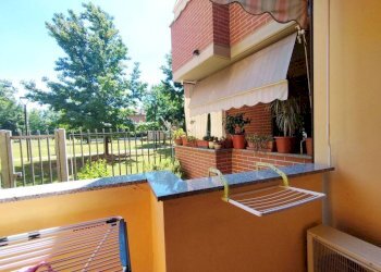 Terrazzo - Three-room apartment via Montrasi, Bollate - photo 6