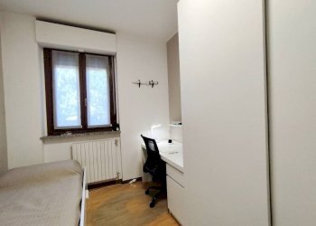 Camera da letto - Three-room apartment via Montrasi, Bollate - photo 18