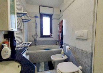 Bagno - Three-room apartment via Montrasi, Bollate - photo 22